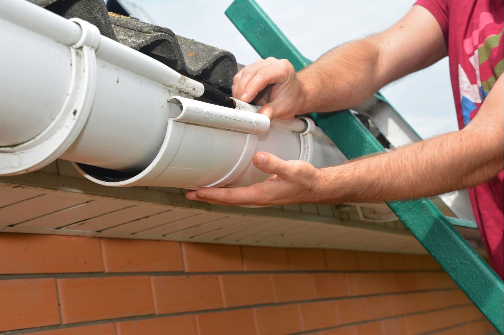 Installing a new gutter system